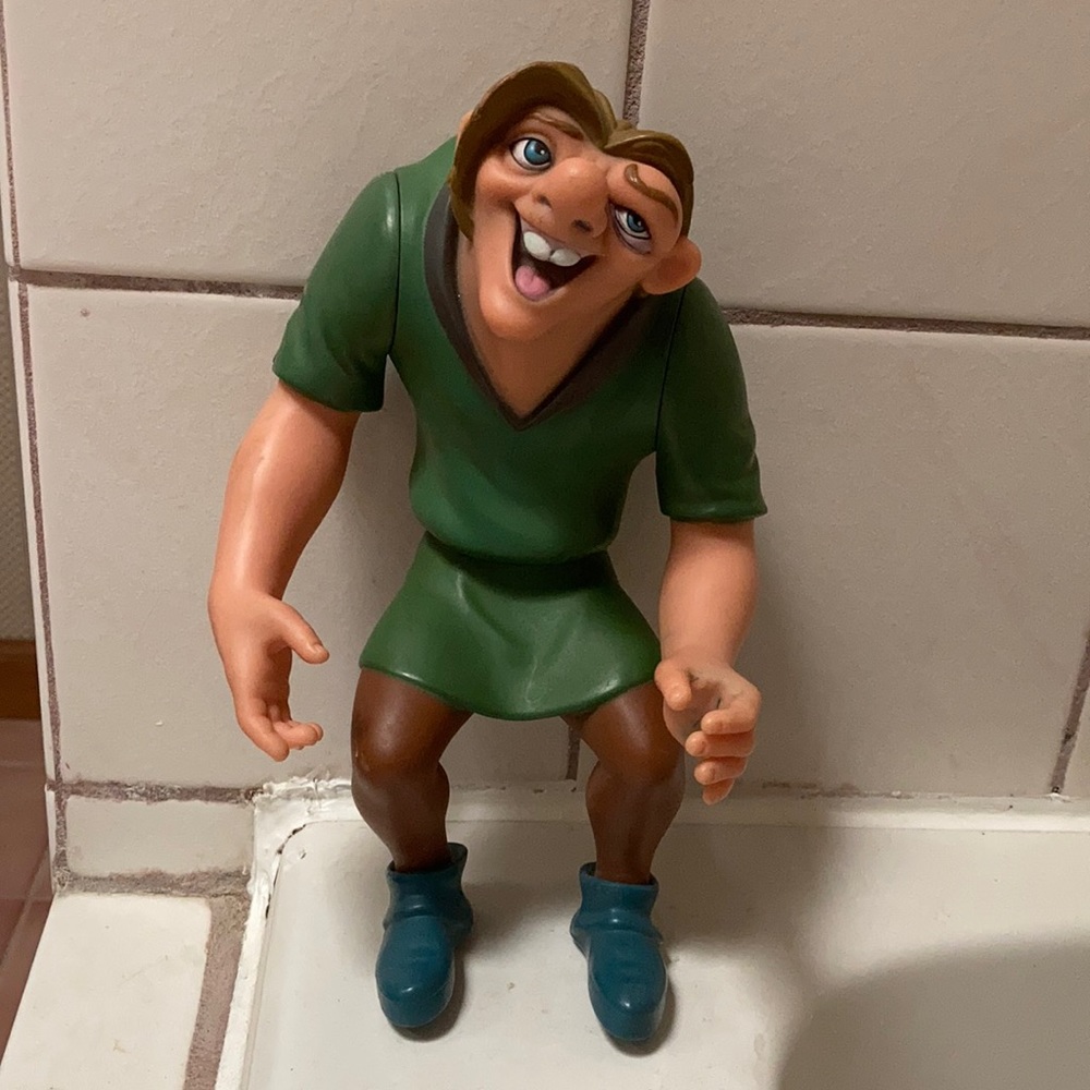 Vtg Hunchback of Notre Dame Quasimodo Doll 9”